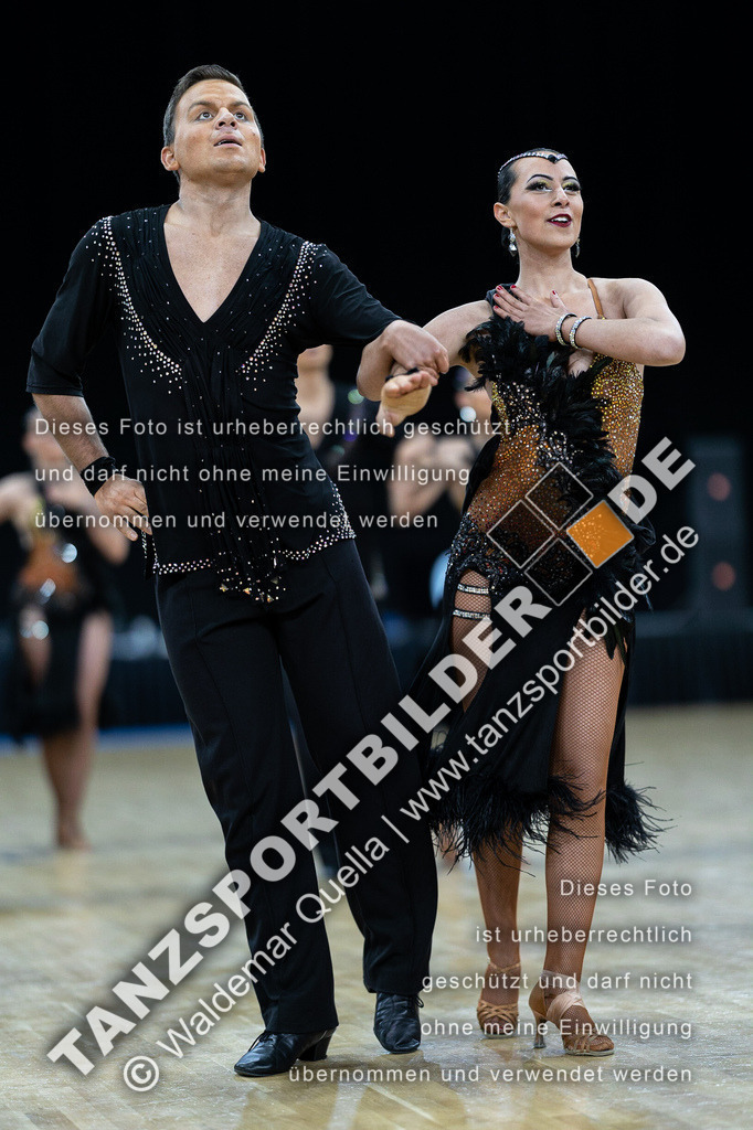 20230226-10641 | Hier finden Sie Tanz Bilder vom Latein und Standard Formationen tanzen. Sportbilder vom Tanzsport. Schöne Fotos und von Weltmeisterschaft, Europameisterschaft, Bundesliga, Regionalliga, Oberliga und Landesliga sowie von GOC Stuttgart, DanceComp, WM Bremen