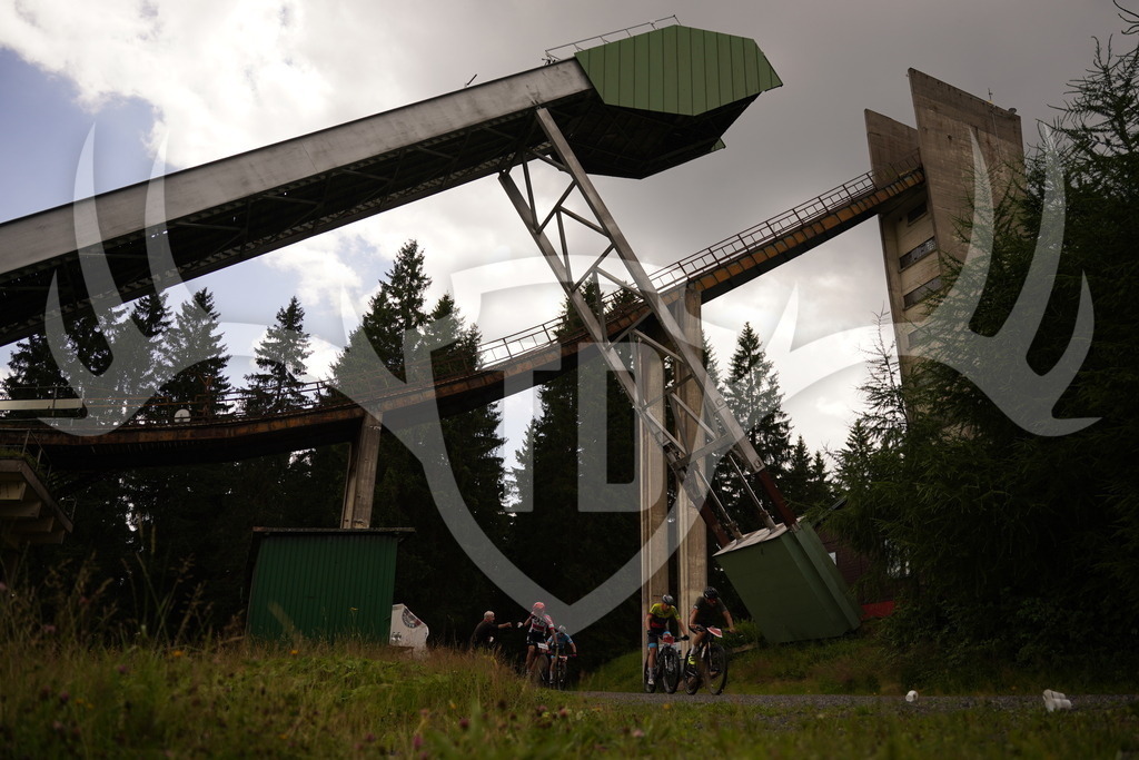 A9_05431 | Fotogalerie der Treibjagd im Dunkelwald - Dein MTB Etappenrennen im Erzgebirge - Realisiert mit Pictrs.com