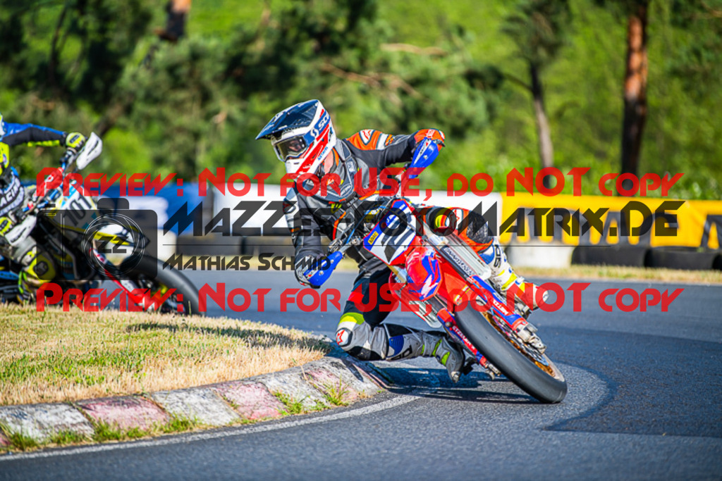 MaZZes_FotoMatrix_220528_6306 | Fotograf Mathias Schmid
Sportfotograf,
Eventfotograf,
Hochzeitsfotograf,
Portraitfotograf