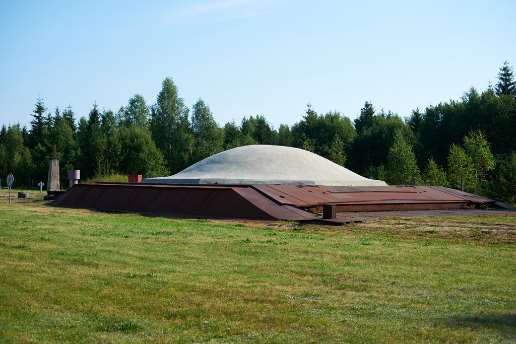 Militärmuseum des Kalten Krieges | Litauen - August 18, 2022: Militärmuseum des Kalten Krieges (ehemalige Raketenbasis);  - Realisiert mit Pictrs.com