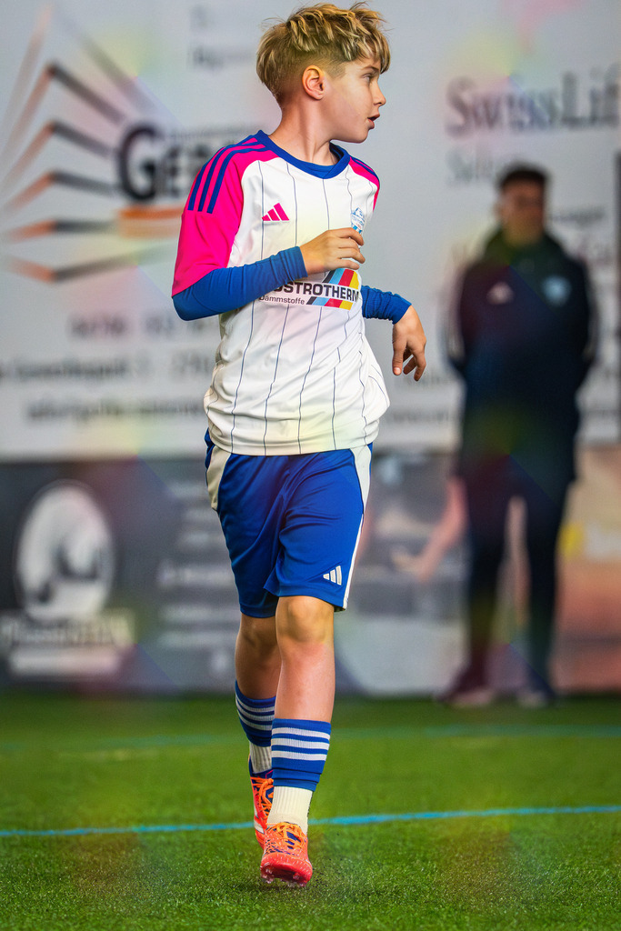 _BLR9863 | Professionelle Fußball- und Sportfotografie. Spielbilder online ansehen und kaufen – Einzelbilder oder komplette Galerien in hoher Qualität. - Realisiert mit Pictrs.com