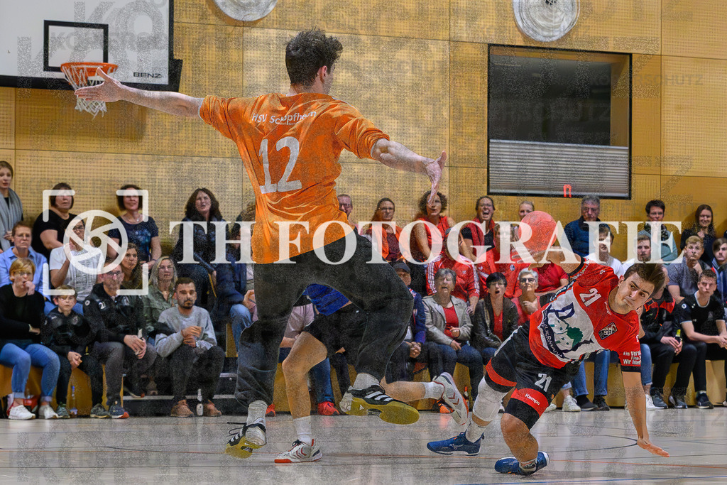 GER, SG Maulburg/Steinen - HSV Schopfheim, Handball, Landesliga, 4. Spieltag, Saison 2023/2024, 14.10.2023 | Jonas Hagist (HSV Schopfheim, #12), Finn Nasdala (SG Maulburg/Steinen, #21)

GER, SG Maulburg/Steinen - HSV Schopfheim, Handball, Landesliga, 4. Spieltag, Saison 2023/2024, 14.10.2023

Foto: TH Fotografie/Thomas Hess