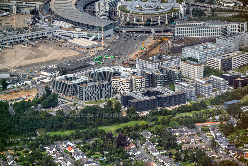 4049642 | Geschäfts-und Bürohäuser am Flughafen Düsseldorf