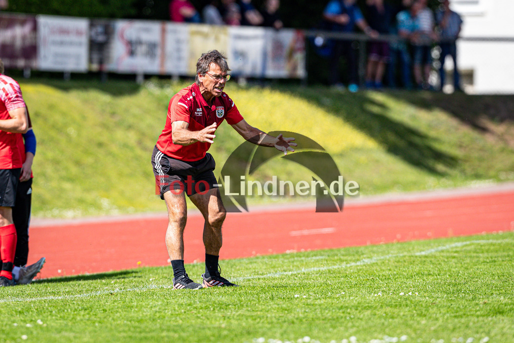 TSV Peißenberg vs SV Münsing-Ammerland | Abstiegs Qualifikationsrunde Kreisliga Gruppe C, TSV Peißenberg vs SV Münsing-Ammerland, 20240511,
Hubertus JUNGMANN (TSVP Trainer) wütend,
2024-05-11 in Peißenberg (Sportplatz Peißenberg)
Hubertus JUNGMANN (TSVP Trainer)
Copyright: WolfgangxLindner www.foto-lindner.de