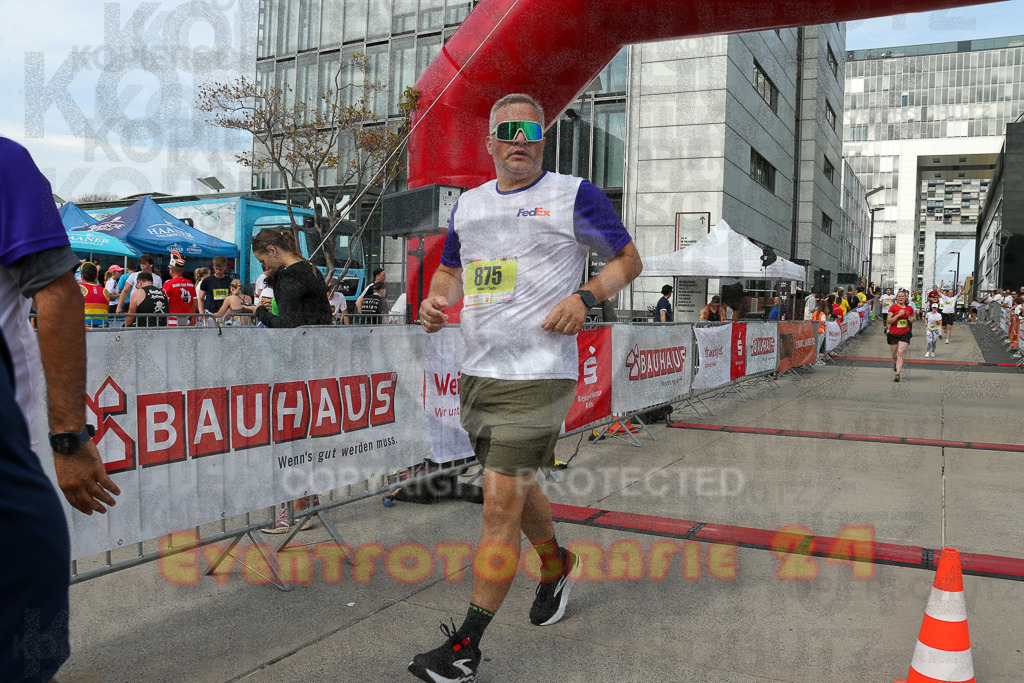 250920_1332_EX1_5310 | Sportfotografie im Rhein-Sieg Kreis, Köln, Bonn, NRW, Rheinland Pfalz, Hessen, etc. Unser Tätigkeitsfeld umfasst den Laufsport vom Volkslauf über den Marathon, Duathlon, Triathon bis zum Ultralauf wie Kölnpfad Ultra oder Schindertrail.