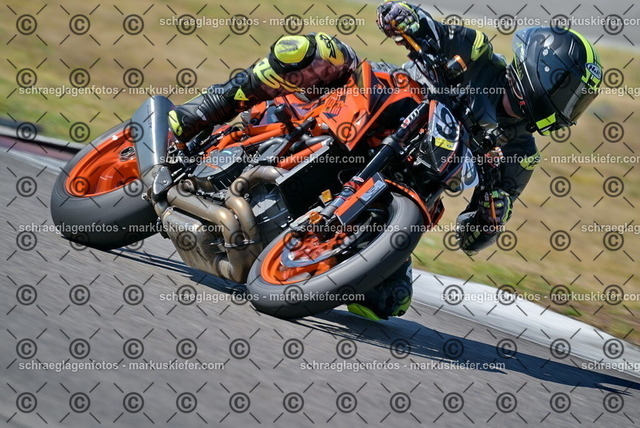 26bt04-0755 | markuskiefer.com - Realisiert mit Pictrs.com