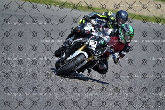 26BT02-1762 | markuskiefer.com - Realisiert mit Pictrs.com