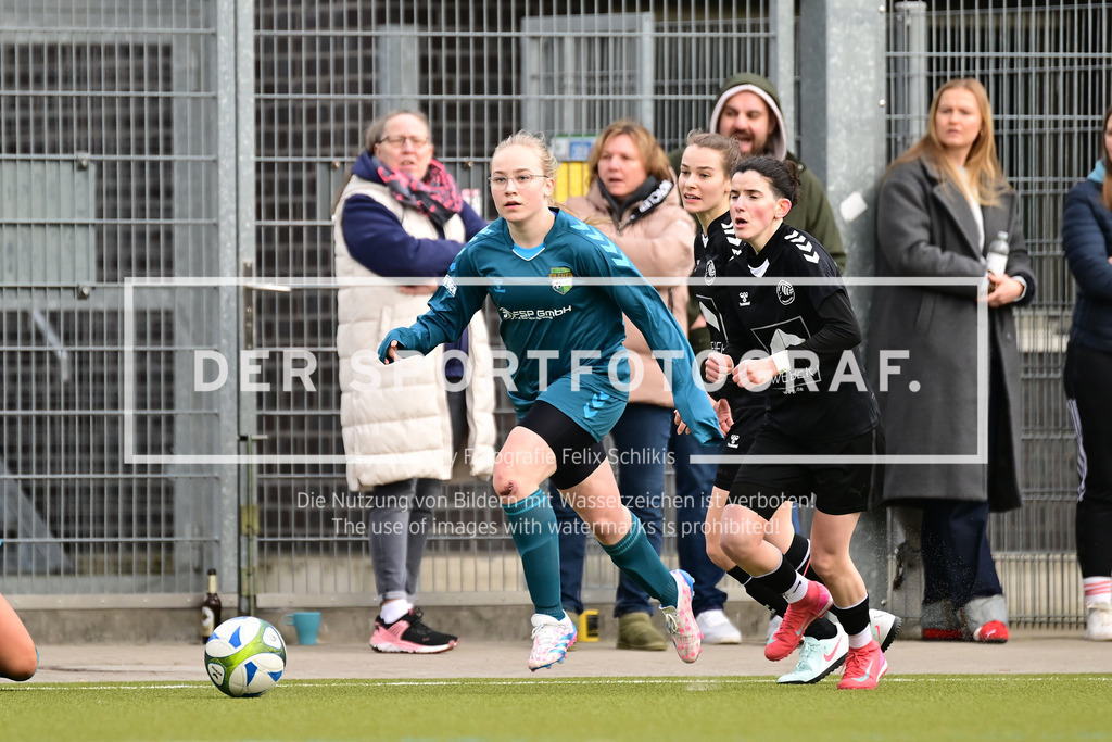 Fußball I Frauen I Saison 2024-2025 I Oberliga I 16. Spieltag I SC Alstertal-Langenhorn - GW Eimsbüttel I 23180 | Der Sportfotograf. - Realisiert mit Pictrs.com