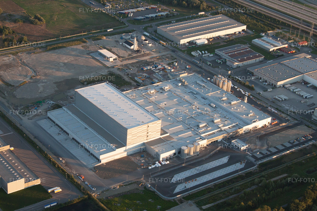 Luftbild: Industriegebiet Oberwald in Wörth am Rhein im Bundesland Rheinland-Pfalz in Deutschland. Foto: IMG_59758.jpg vom 04.09.2013 durch Werner Riehm/FLY-FOTO.de