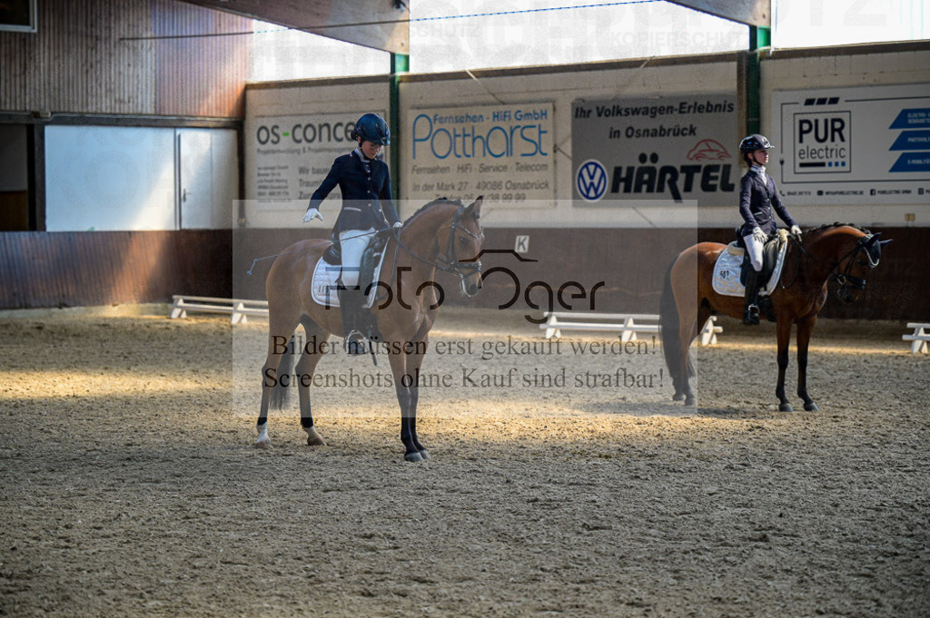 Reitturnier Voxtrup | Entdecke hochwertige Reitturnierfotos von Foto Oger. Professionell, emotional und authentisch – jetzt Lieblingsmomente im Shop bestellen.Deutschlandweite Turnierfotografie. - Realisiert mit Pictrs.com