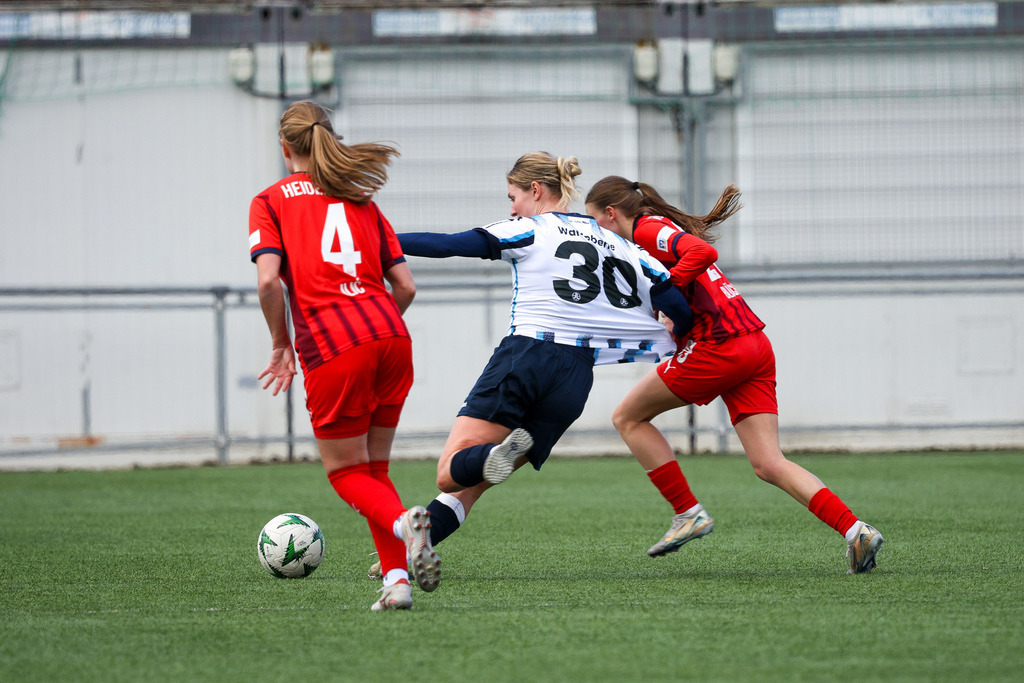 20260329-FCH-WaldebeneStuttgart_057 | 1.FC Heidenheim 1846 vs. FSV Waldebene Stuttgart, Fußball, Frauen, Oberliga, 2025/2026, 15. Spieltag, 29.03.2026 in Heidenheim, Kunstrasen b. Voith-Arena West(Foto: Michael Bulling) - Realisiert mit Pictrs.com