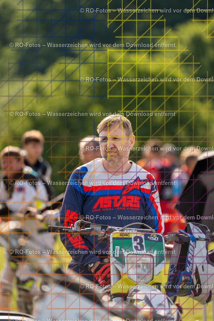 Wolfshausen 4 Lauf -51 | Sportfotografie von RO-Fotos: Motorsport, Motocross, Enduro, Laufveranstaltungen und Triathlon. Professionelle Fotos von Sportlern und Events. - Realisiert mit Pictrs.com