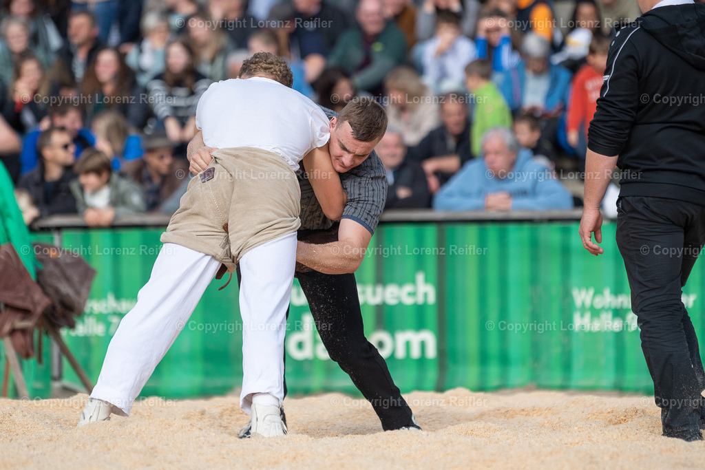 Schwingen -  12. OLMA-Schwinget 2024 | St.Gallen, 20.10.24, Schwingen - 12. OLMA-Schwinget.