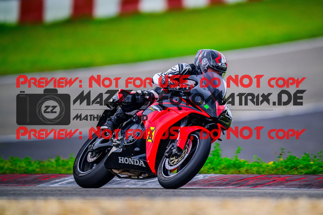 MaZZes_FotoMatrix_240910_6007705_0079 | GRUEN