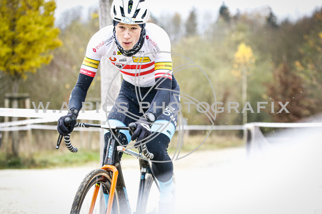..... | AUSTRIA, 24.11.24, 3.Radquerfeldein GP um das Sportzentrum Gunskirchen Image shows: Photo: Wapics / Andreas Willdoner