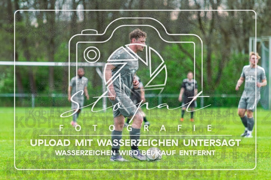 HMFGFS-1003 | Phillip Sullivan Dagefoerde (Heidmark 3 #06) beim Herren 3. Kreisklasse HK Spiel zwischen Heidmark III und FG Fulde-Stellichte im Heidmarkstadion, Bad Fallingbostel (Simon Paul Stopat) - Realisiert mit Pictrs.com