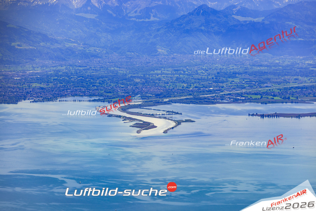 Das Luftbild zeigt : Rhein Mündung Hard - Die Luftaufnahme wurde 2024 vom UL-Flugzeug aus erstellt ( keine Drohne ) - Hochauflösende Luftaufnahme - Für grossformatige Ausdrucke geeignet. Die Geschenkidee !Mit Lizenz und Bildrechte bestellbar