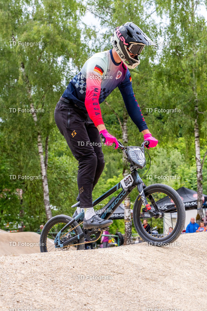 BayBMX2026-04950 | Fotogalerie von Thomas Dettweiler mit Eventbildern und lizenzfreien Fotos. Perfekt als Wandbild, für Büro, Website oder private Nutzung. - Realisiert mit Pictrs.com