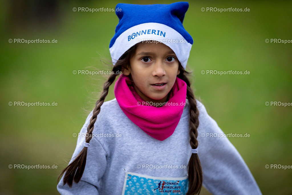 Bonner Nikolauslauf in Bonn, 08.12.2024 | Impressionen vom Bonner Nikolauslauf am 08.12.2024 in Bonn (Freizeitpark Rheinaue). Foto: BEAUTIFUL SPORTS/Axel Kohring