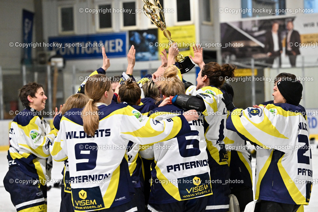 WILDCATS PATERNION & Lady Hawks Siegerehrung-Meisterfeier | Jubel Wildcats Paternion Mannschaft, Meister, WILDCATS PATERNION &amp; Lady Hawks Siegerehrung-Meisterfeier, WILDCATS PATERNION &amp; Lady Hawks Siegerehrung-Meisterfeier am 12.03.2025 in Steindorf (Ossiachersee Halle), Austria, (Photo by Bernd Stefan)