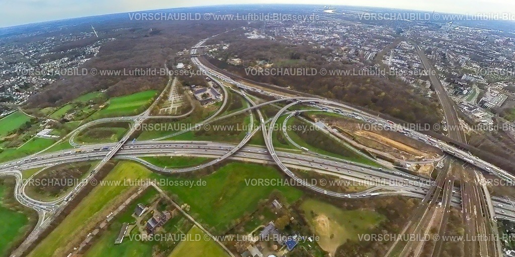 Duisburg230328_18BAB-KreuzKaiserberg | Luftbild, Autobahnkreuz Kaiserberg, Autobahn A3 und Autobahn A40, Verkehrsstau, Erdkugel, Fisheye Aufnahme, Fischaugen Aufnahme, 360 Grad Aufnahme, Duissern, Duisburg, Ruhrgebiet, Nordrhein-Westfalen, Deutschland