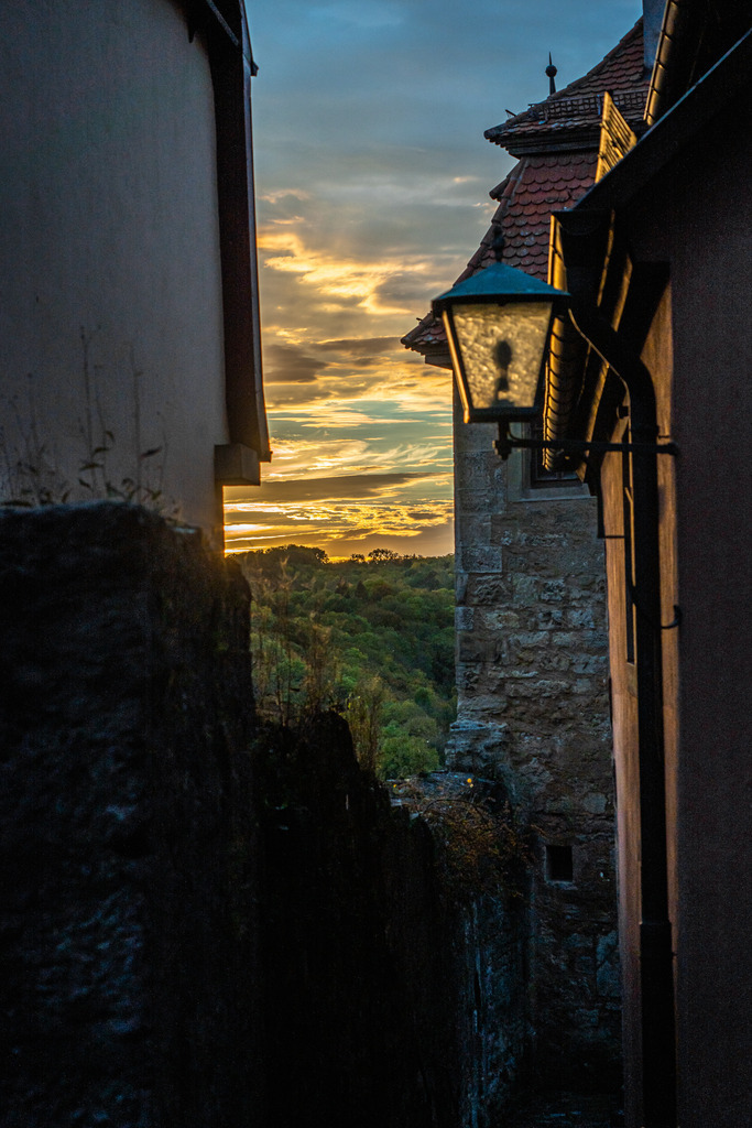 DSC08382 | Rothenburg ob der Tauber. Nur hier gibt es Exklusive und passend zur Jahreszeit Ihr Wandbild, T-Shirt, Tasse und alles was das Rothenburg Herz begehrt. - Realisiert mit Pictrs.com