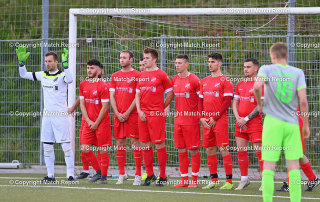 Fussball Landesliga SG Empfingen - FC Rottenburg | Fussball Landesliga 2021/2022    04.05.2022SG Empfingen - FC RottenburgSG Empfingen Freistossmauer auf der Torlinie, Torwart Matthias Mueller (li)FOTO: ULMER PressebildagenturxxNOxMODELxRELEASExx