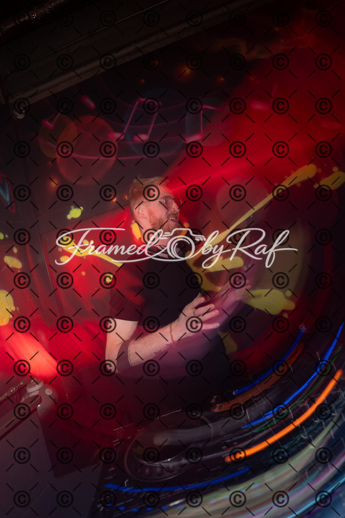 Try_a_little_harder_17.04.2026-19 | Professioneller Online-Store für hochwertige Fotografie: Entdecke einzigartige Bilder aus Street, Events und Lifestyle. Sichere dir exklusive Prints und digitale Downloads in bester Qualität für dein Zuhause oder Projekte. - Realisiert mit Pictrs.com