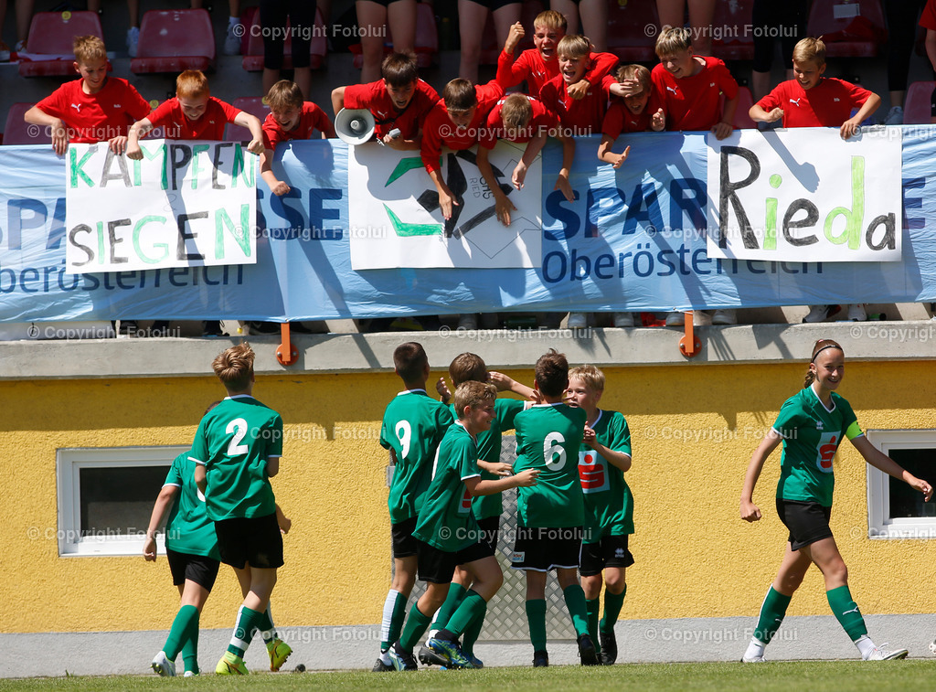 A_LUI_010622_39 | SPORT,FUSSBALL,SPARKASSE SCHUELERLIGA LANDESFINALE 2022 PETTENBACH 01.06.2022 IM BILD: (LINZ VIOLETT) UND (RIED GRUEN) FOTO.FOTOLUI