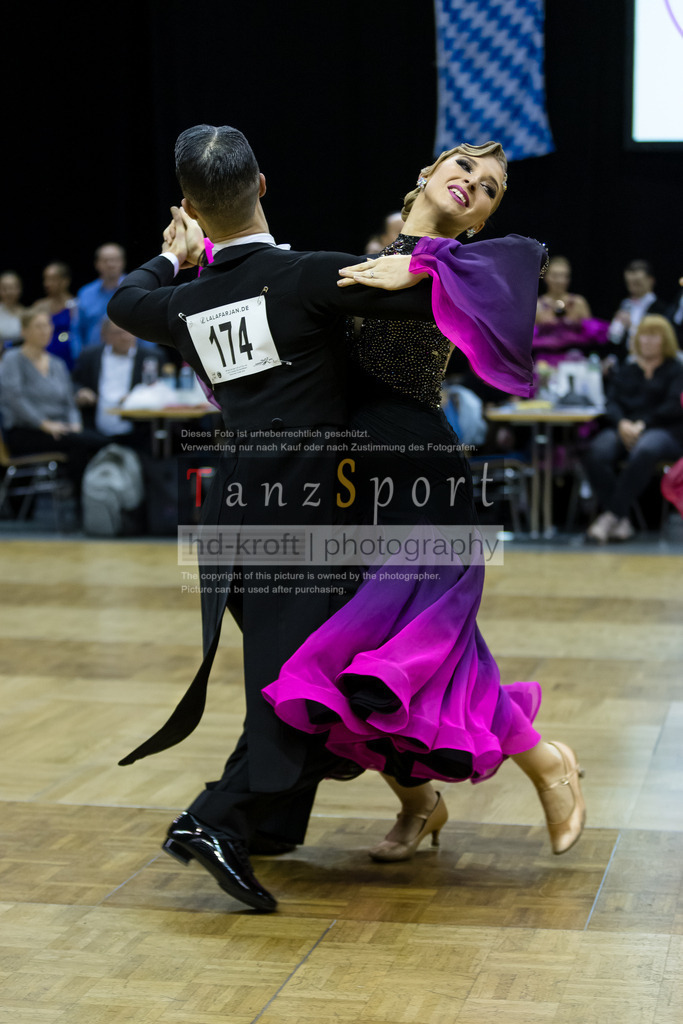 20241102_DC_HGR_Std_08448 | Tanzsportbilder, Standardtanz, Lateintanz, WDSF, DTV, LTVB, dancecomp, goc, hessen tanzt, blaues band der spree, walzer, tango, wiener walzer, slowfox, quickstepp, samba, rumba, cha-cha-cha, paso doble. jive, hd-kroft photography, turniertanzsport