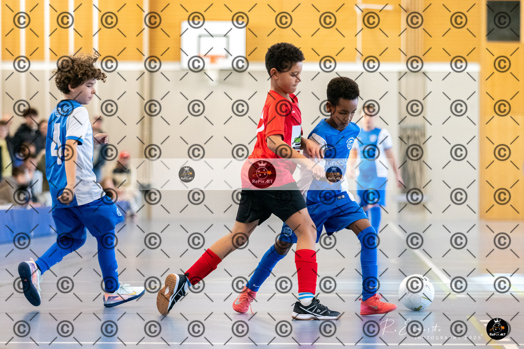 20251129_FCR-Hallenturnier-E_RAW-1_021-67 | Sport und Naturfotografie von Roberto Esposito zeigt echte Momente Bewegung und die Schönheit der Natur. Ausdrucksstarke Bilder schaffen Emotionen.