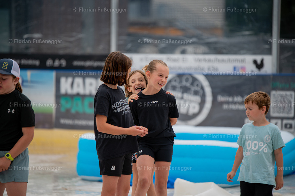 23F19E06-2ABD-4DD9-A9EE-95CB0FD28A3C | "Fussifoto.com – Ihr Ansprechpartner für hochwertige Fotografie! Entdecken Sie kreative Bilder und professionelle Dienstleistungen. Kontaktieren Sie uns für Ihre Projekte!"