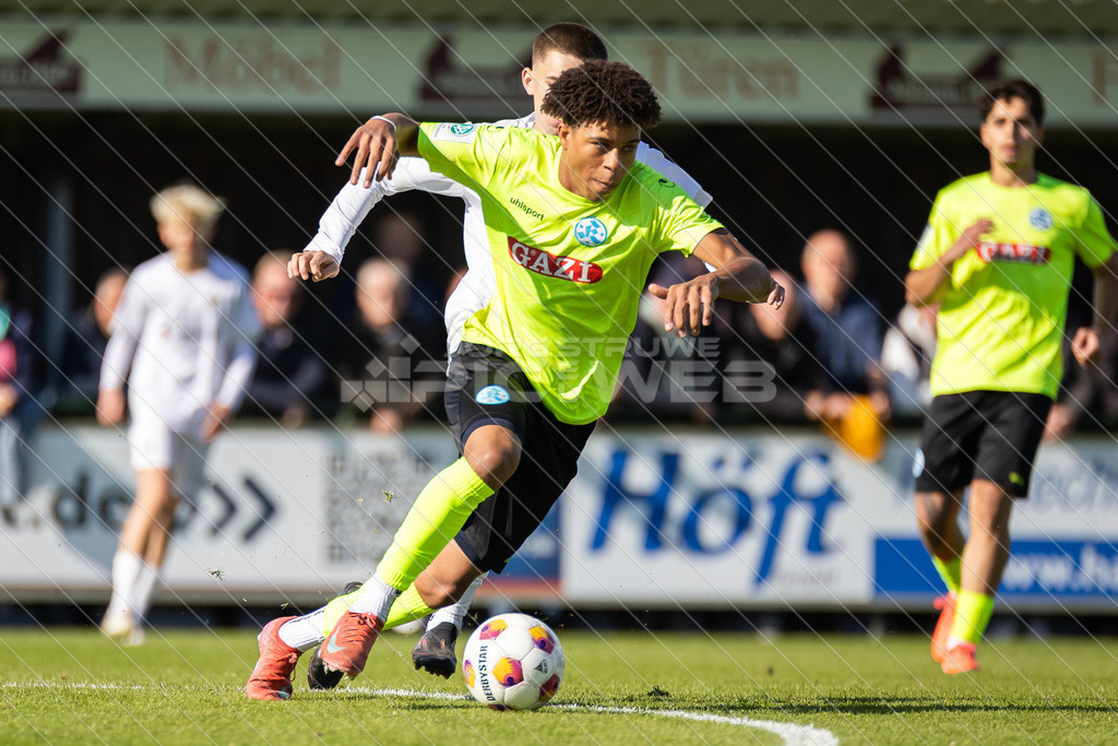 20251003_Picselweb-Fotografie_1R3_0475 | DFB Pokal 2. Runde, JFV A/O/B/H/H - SV Stuttgarter Kickers, Foto: Jörg Struwe - picselweb.de - Realisiert mit Pictrs.com