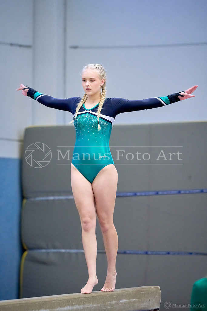 2024-10-15-2-A-C-DSC01595 | Professionelle Sportfotografie in Hamburg, Schleswig-Holstein und Niedersachsen – spezialisiert auf Rhönrad, Geräteturnen, Leistungsturnen und rhythmische Sportgymnastik. Bundesweite Begleitung von Rhönrad-Events. Jetzt Sport-Fotos - Realisiert mit Pictrs.com