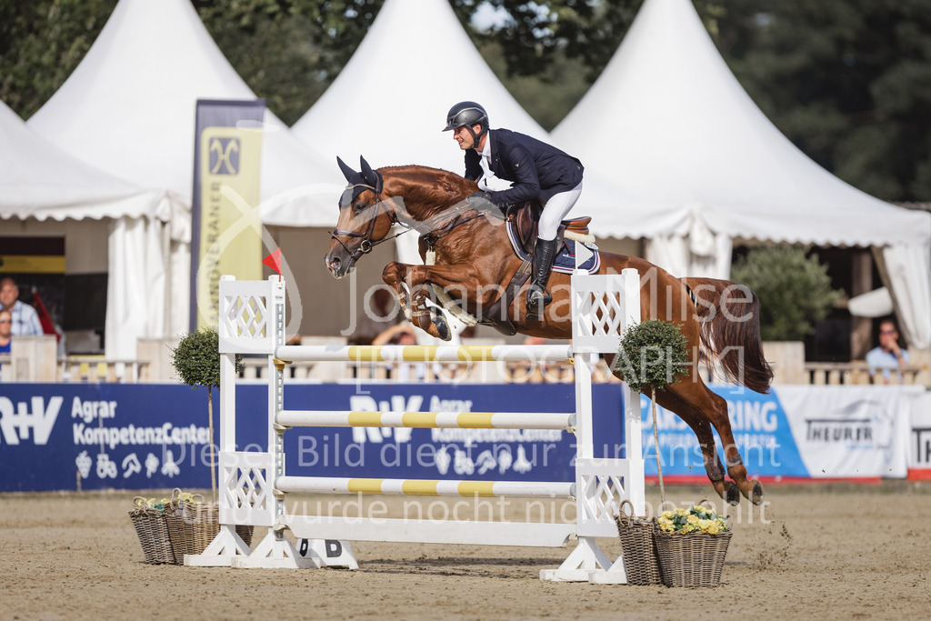 230903_HKM-BCH_Finale6j-110 | Deine schönsten Turniermomente als professionelle Fotos! Entdecke hochwertige Pferdesport-Fotografie im Online-Shop. Jetzt Fotos finden & bestellen!