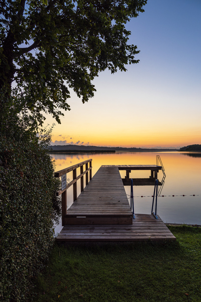 Sonnenaufgang in Seedorf am Schaalsee mit Badesteg | Sonnenaufgang in Seedorf am Schaalsee mit Badesteg.