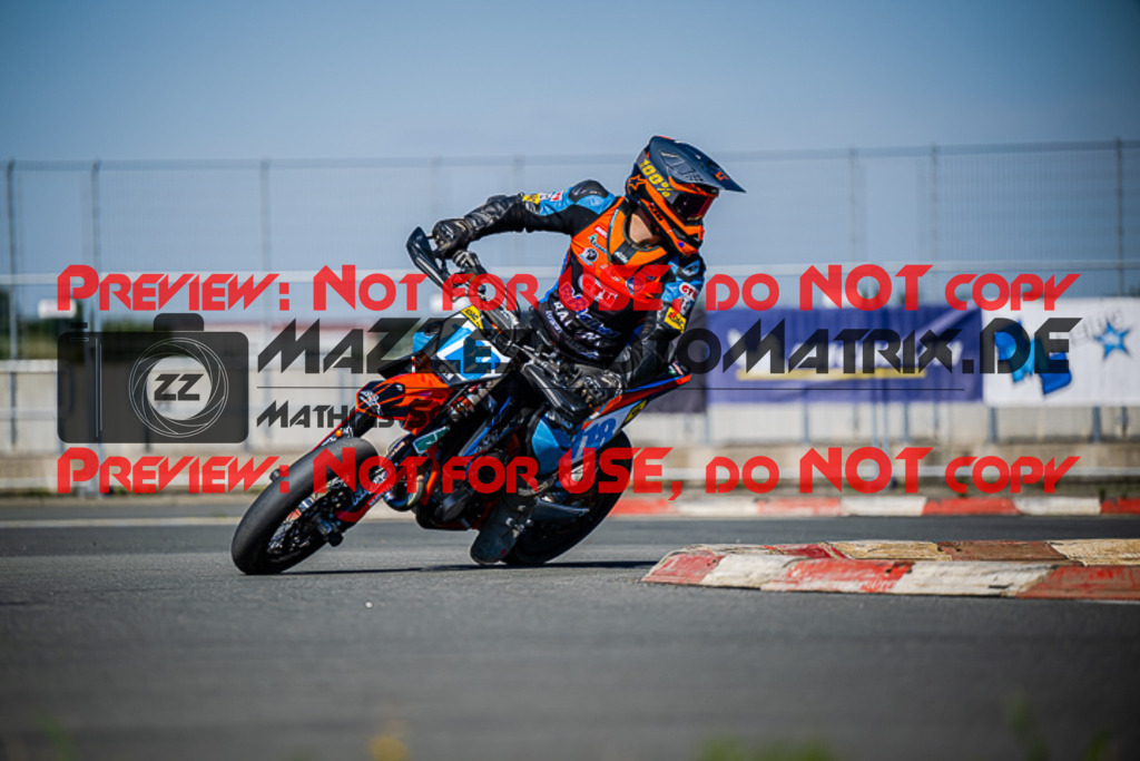 MaZZes_FotoMatrix_220903_1062 | S3