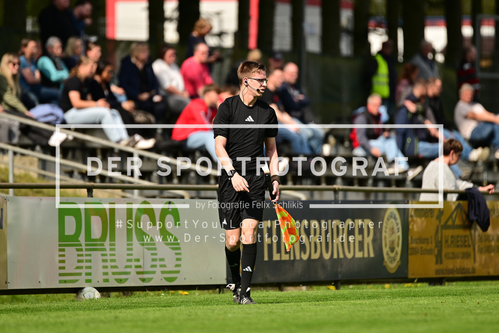 Fußball I Herren I Saison 2024-2025 I Oberliga Schleswig-Holstein I 26. Spieltag I SV Eichede - MTSV Hohenwestedt I 73378 | Der Sportfotograf. - Realized with Pictrs.com