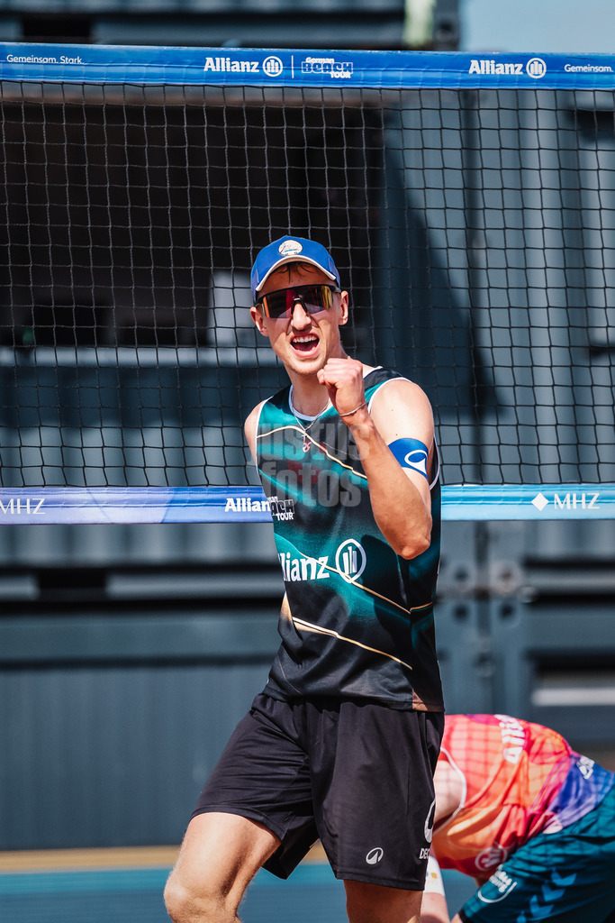Beachvolleyball | Männer | Allianz German Beach Tour 2025 | Tourstop Hamburg | 31.05.2025 | Momme Lorenz jubelt