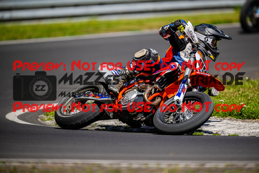 MaZZes_FotoMatrix_220702_7009 | S4