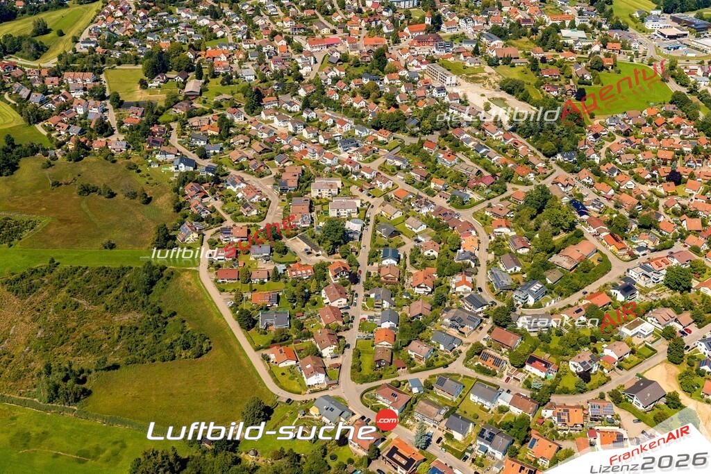 Luftaufnahme der Stadt Vogt - Die Luftaufnahme wurde 2025 vom UL-Flugzeug heraus erstellt ( keine Drohne ) - Hochauflösende Luftaufnahme - für professionelle Ausdrucke geeignet. Die Geschenkidee !Mit Lizenz und Bildrechte bestellbar