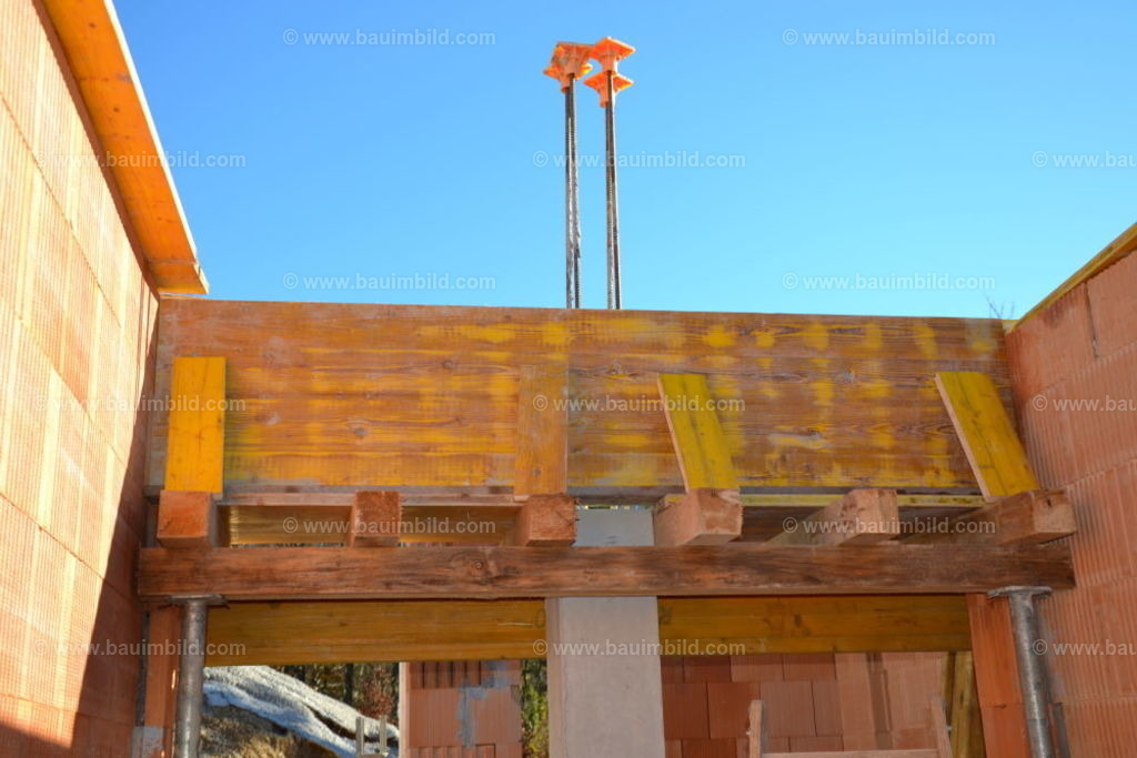 bib-lg04-sonstige-betonarbeiten-0686 | Nach LV-Leistungsgruppen sortierte Detailfotos über den Bau eines Hauses. Alle Hausbau-Bilder direkt vom Urheber und Autor der Website Haus-Selber-Bauen.com