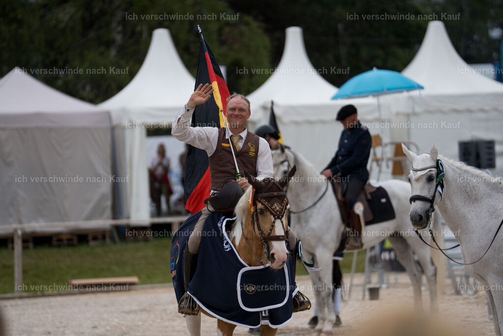WE_sonntag_Stoib_Siegerehrung_PI2025_3381 | Pferd International München 2025