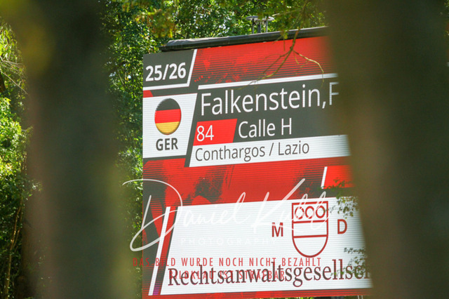 DKP43211 | Deine Turnierfotos vom Reitturnier online kaufen: Dressur, Springen & Siegerehrung. Professionelle Pferdefotografie aus dem Rheinland – als Download & Print.Alternative: Turnierfotograf für den Pferdesport: Finde deine Fotos von Dressur- und Springturnier