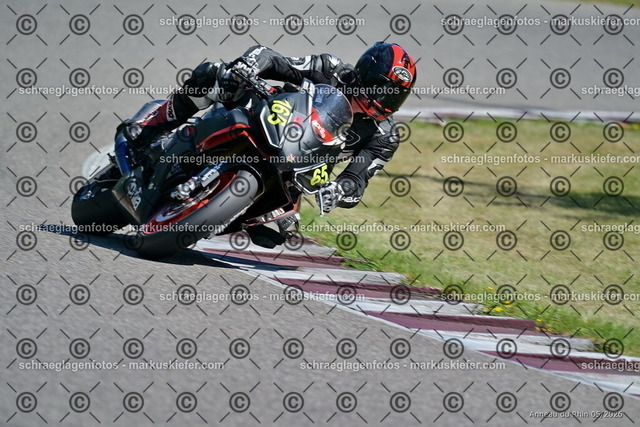 26BT01-0671 | 165 - Realisiert mit Pictrs.com