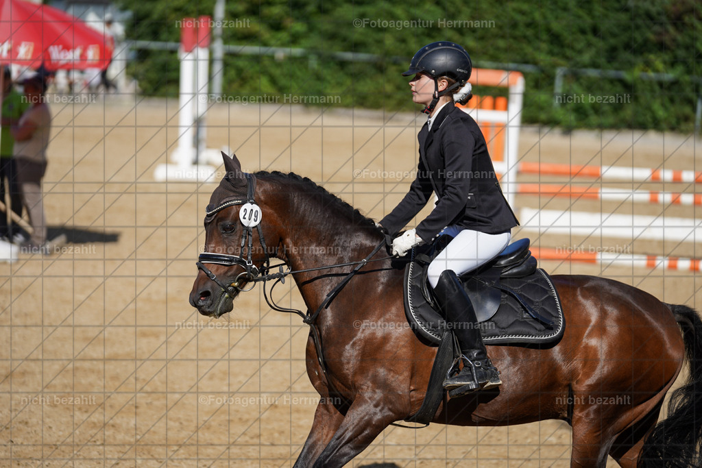 20240824-FAH07356 | Thierhaupten 2024, Bayerisches Landesponyturnier, Turnierbilder, Ponybilder, Turnierfotografen Bayern, Fotoagentur Herrmann