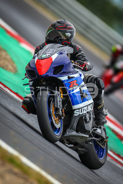 0098-260630MM-013_98 | Deine Full-Service-Agentur für ✔️Videoproduktionen und ✔️Motorsportfotografie Jetzt Angebot anfragen!