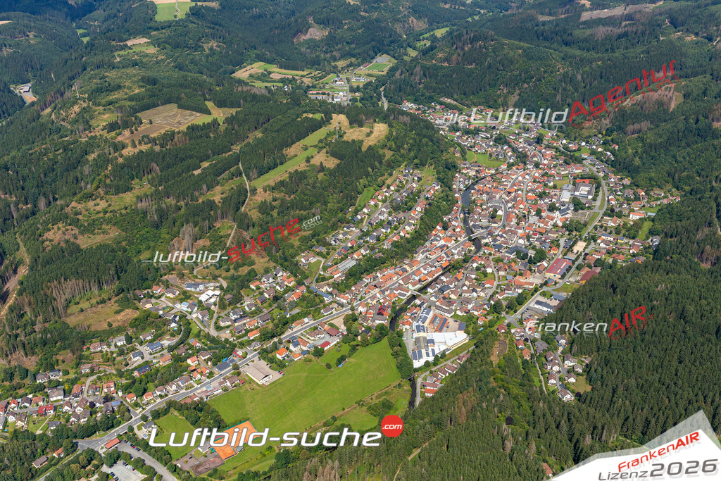 Das Luftbild der Stadt Steinwiesen wurde 2021 vom Flugzeug heraus erstellt (keine Drohne) Aufnahmehöhe ca.450 Meter- hohe Bildauflösung und Druck-Qualität garantiert!