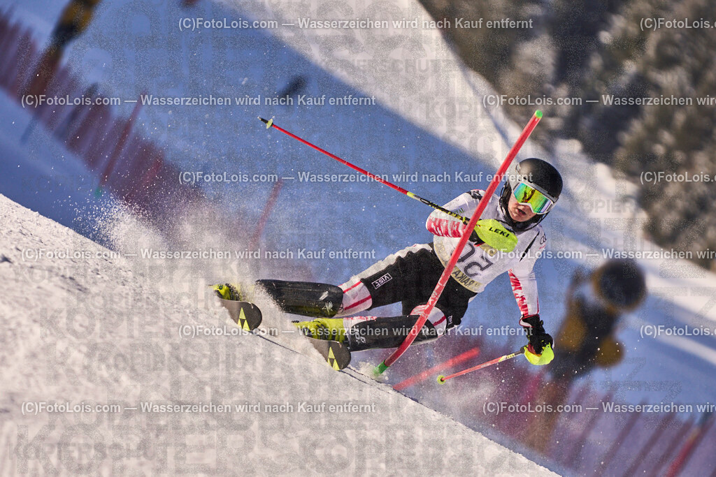 ALP5468_MASTERS-OeM-SL_Glungezer_Vorlaeufer | Alpine Österreichische Mastersmeisterschaften auf dem Glungezer. Tiroler Skiverband, SC Volders, SLALOM, So 2. März 2025.