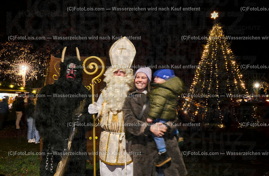 ALP7646_Wieselburger Advent_Nikolaus | (C)FotoLois.com, Alois Spandl, Wieselburger Advent im Schlosspark, Besuch durch den Hl. Nikolaus und seinen Krampussen, Sa 3. Dezember 2022.
